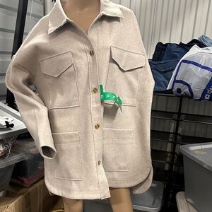 NWT Banana Republic Women’s Fleece Cream Button Down with pockets size xl